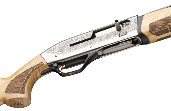 Browning Maxus II Ultimate 12 Ga, 3" Chamber 26" Barrel, Nickel Rec, Maple Stock, 4rd - Image 5